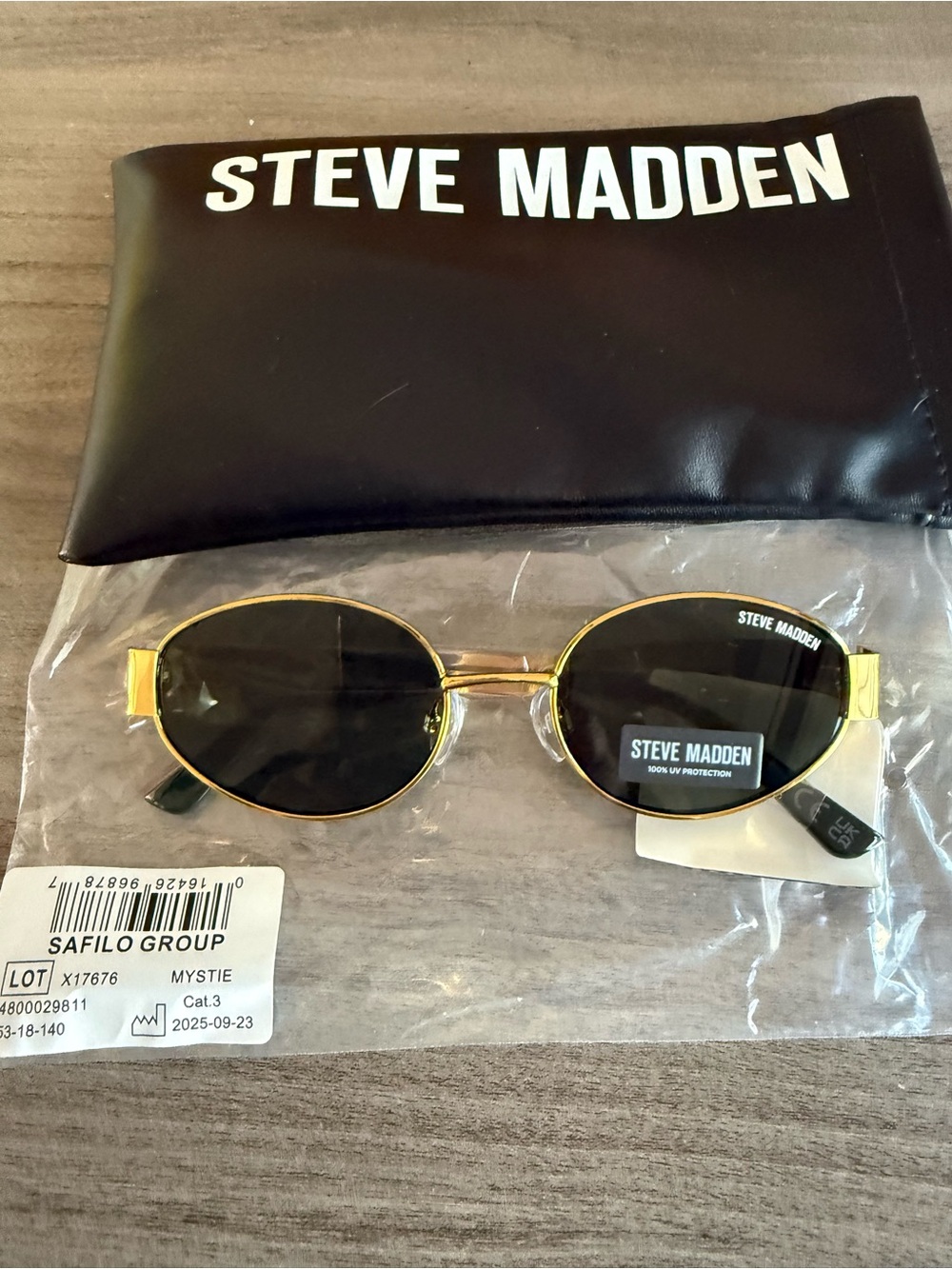 Steve Madden Men’s Sunglasses - Gold Frame, Black Accents